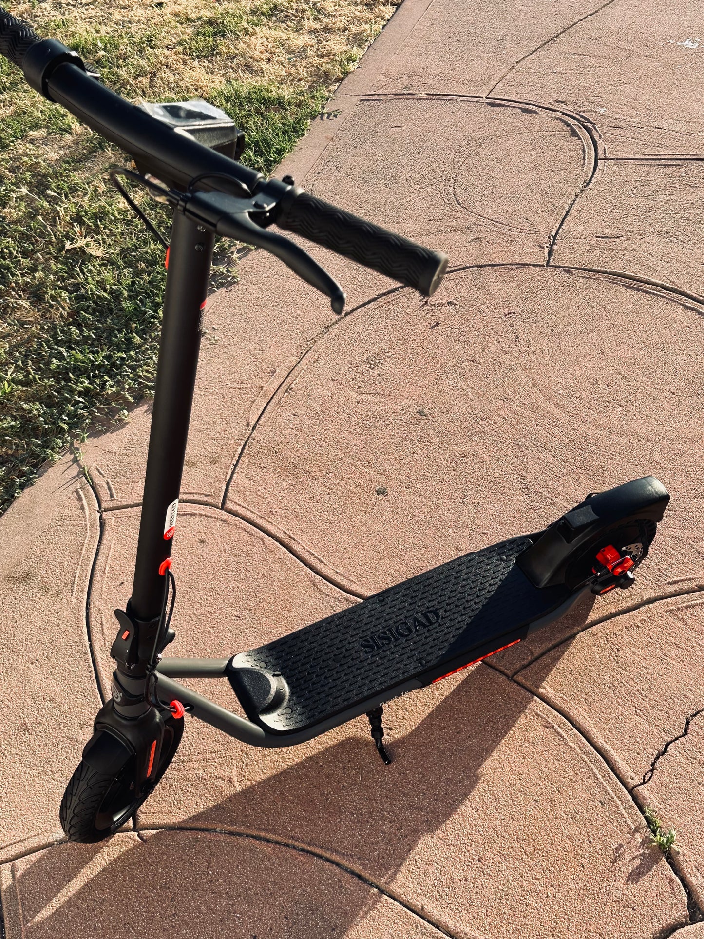 Patinete eléctrico SISIGAD de 500 W (caja abierta)