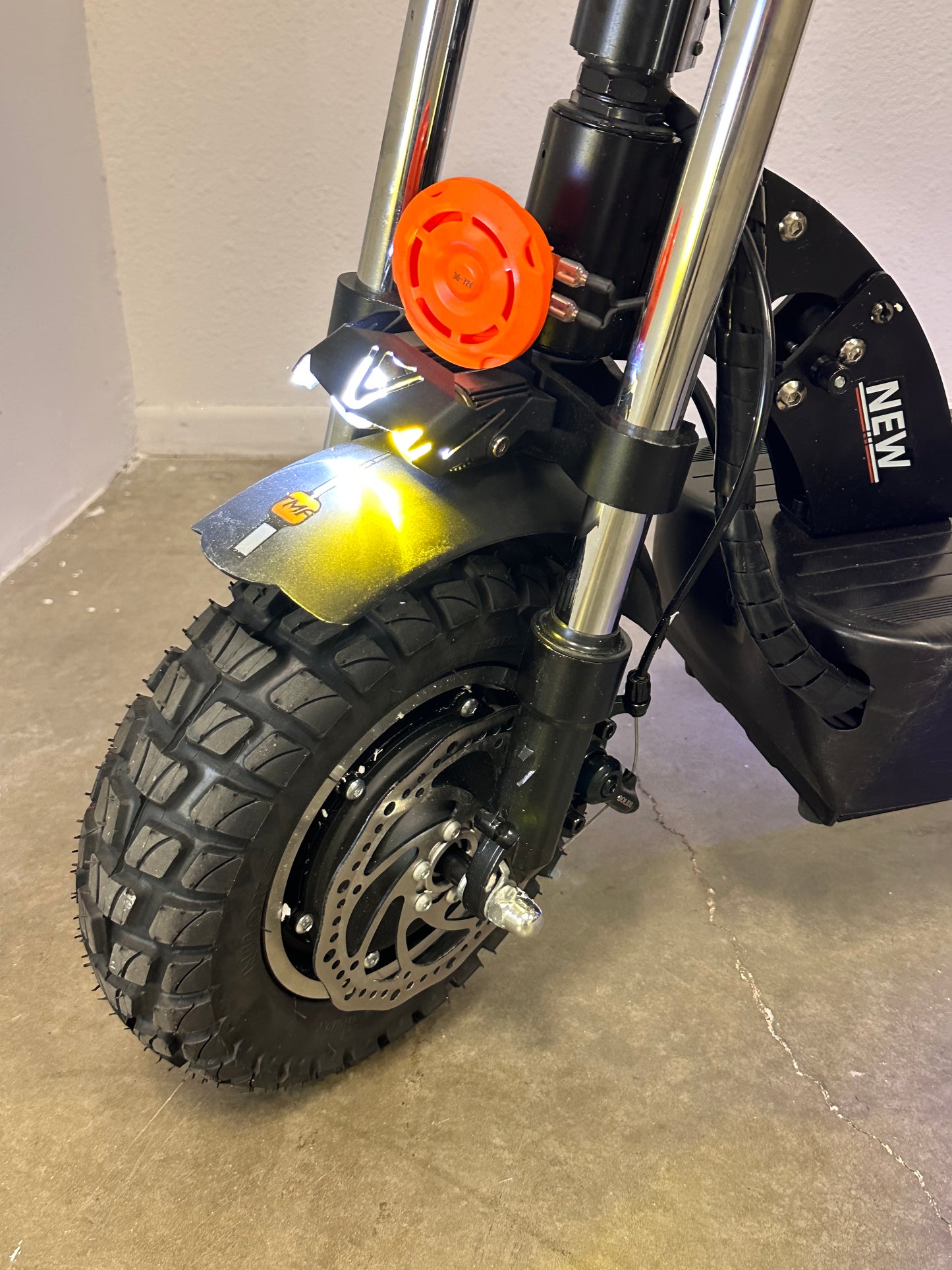 Tomofree Dual-motor Off-Road E-Scooter